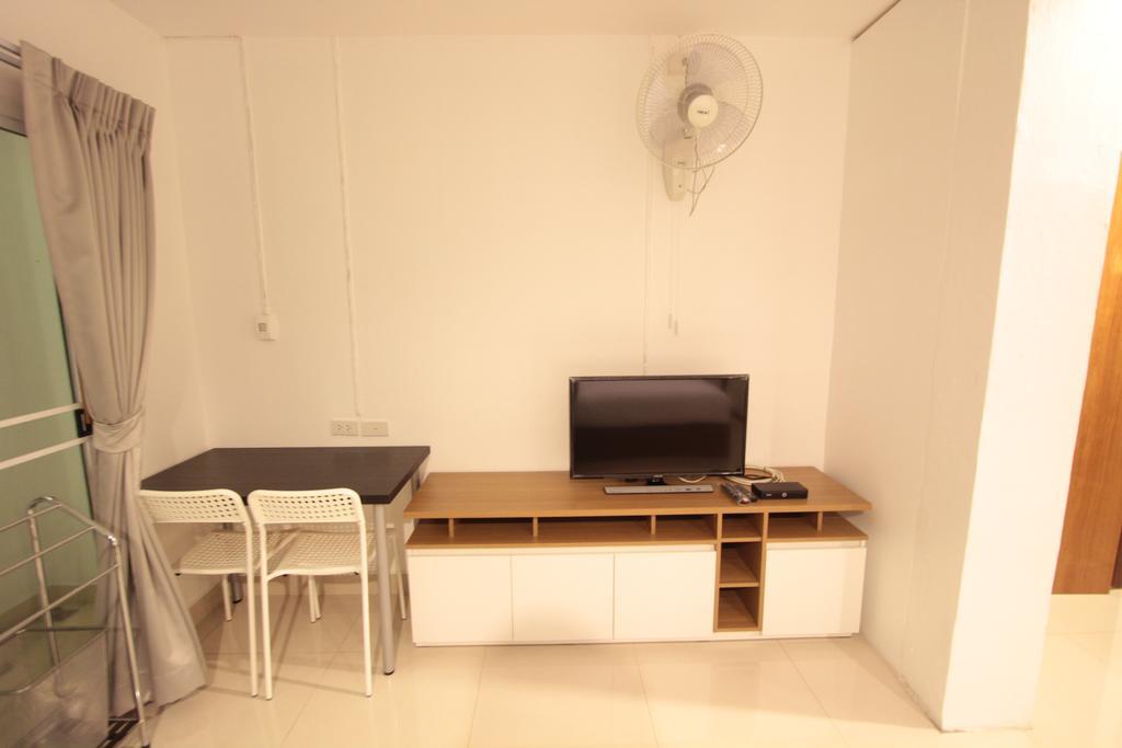Napaville Huai Khwang Bangkok Exterior foto