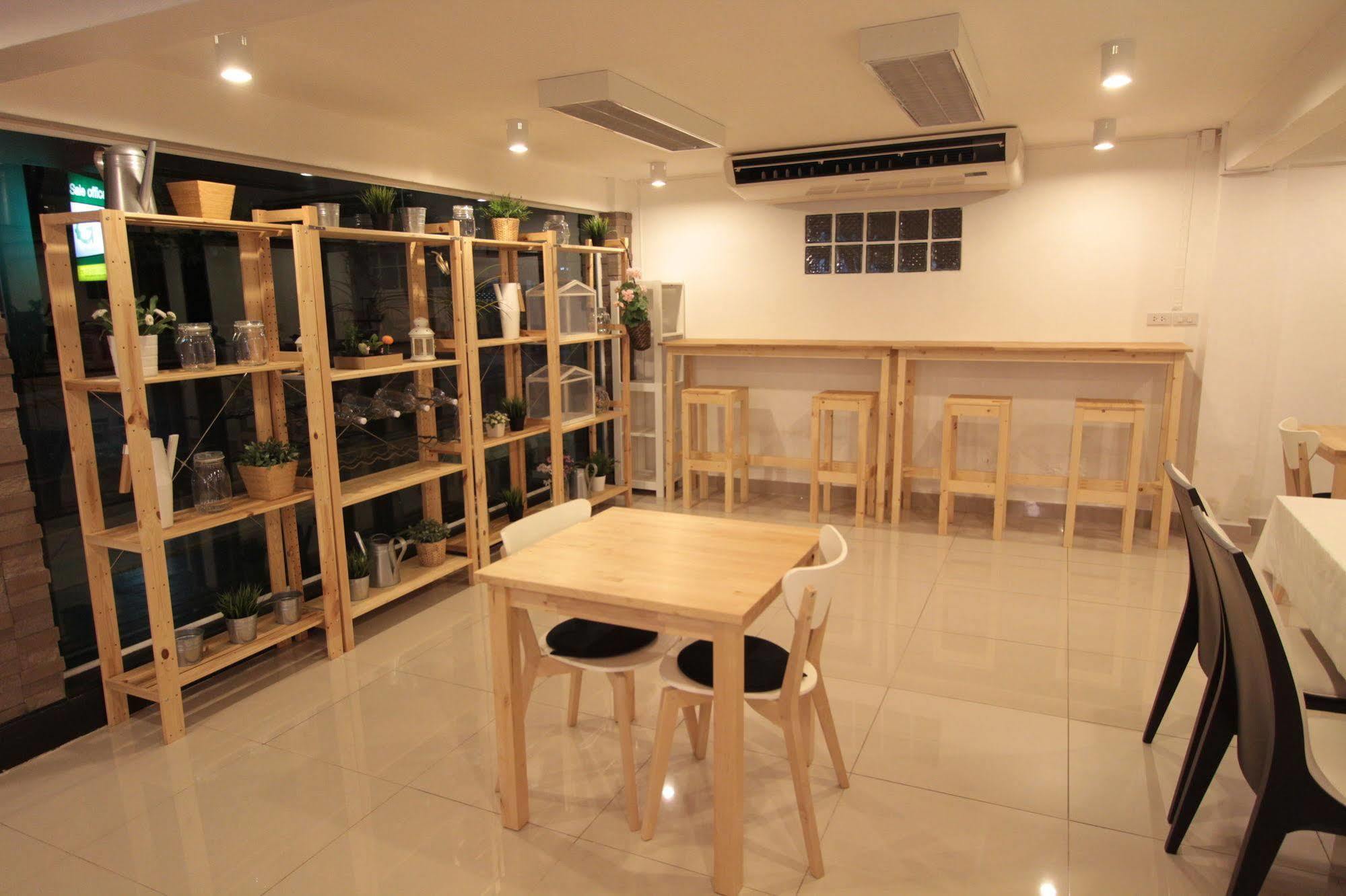 Napaville Huai Khwang Bangkok Exterior foto